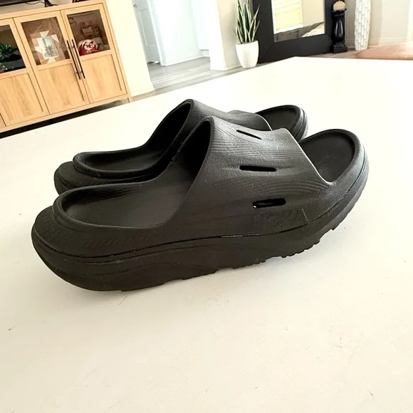 HOKA Ora Recovery Slide 3 unisex sandals in black Men's 6 Woman 8 - Picture 2 of 5